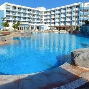 https://villa-moleiro-green-park.adeje-hotels.com
